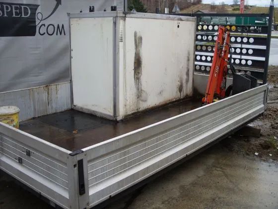 Mercedes-Benz sprinter  Zabudowa + HDS pojazdu dostawczego  mercedes / iveco