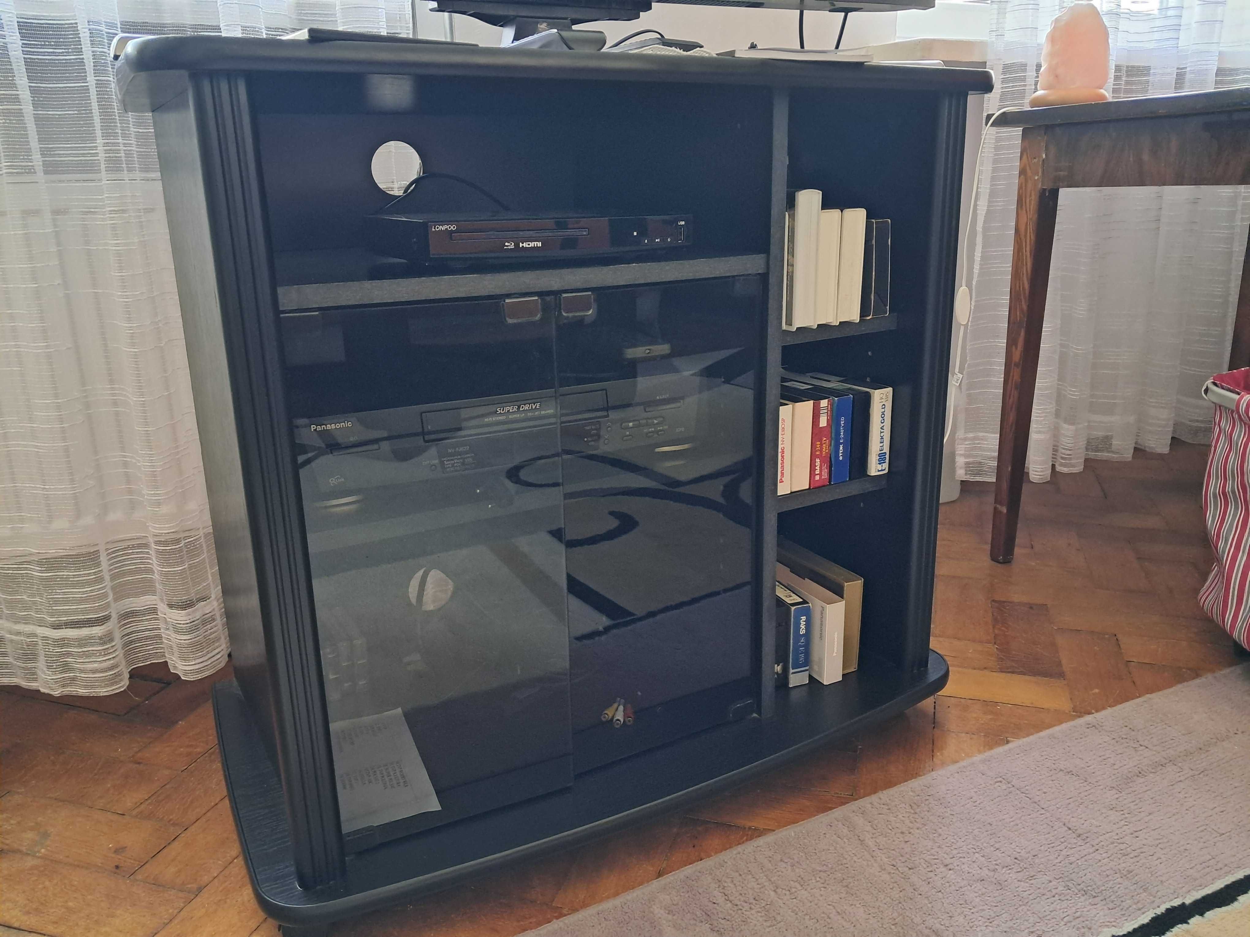 Szafka pod telewizor