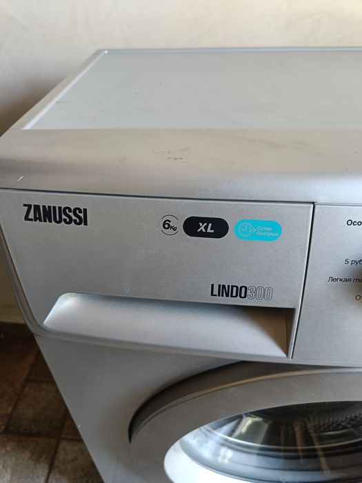 Продам пральну машину Zanussi 6kg