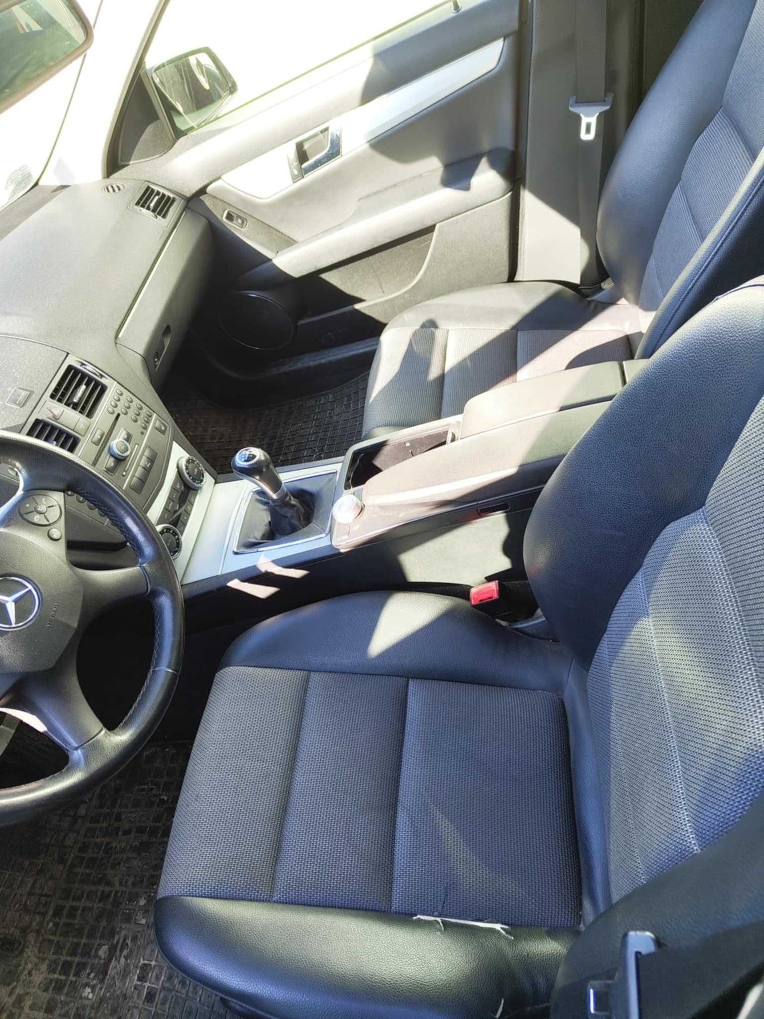 Mercedes-Benz 2010r W204  2,2 CDI 170KM