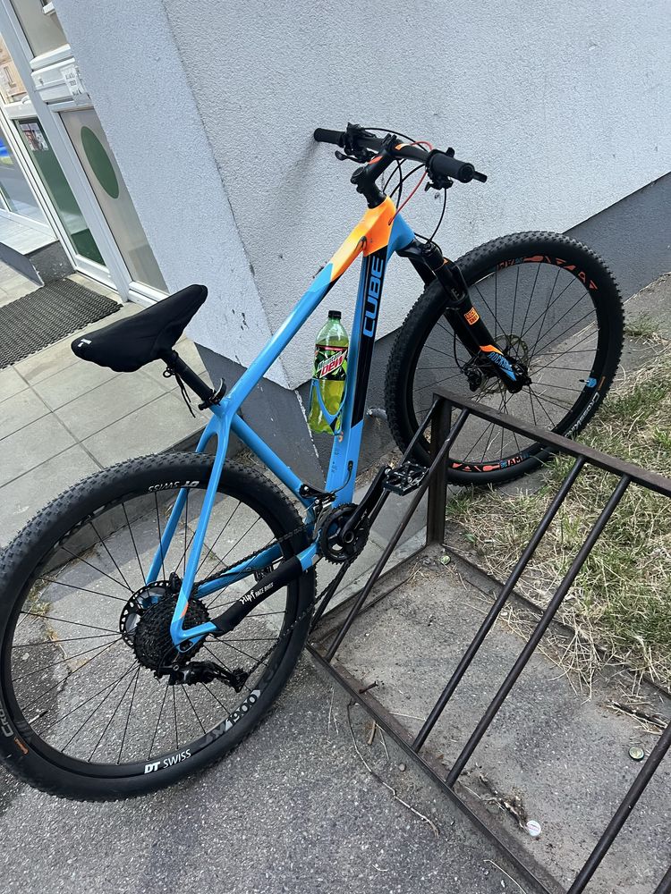 Rower mtb  cube reaction race carbon