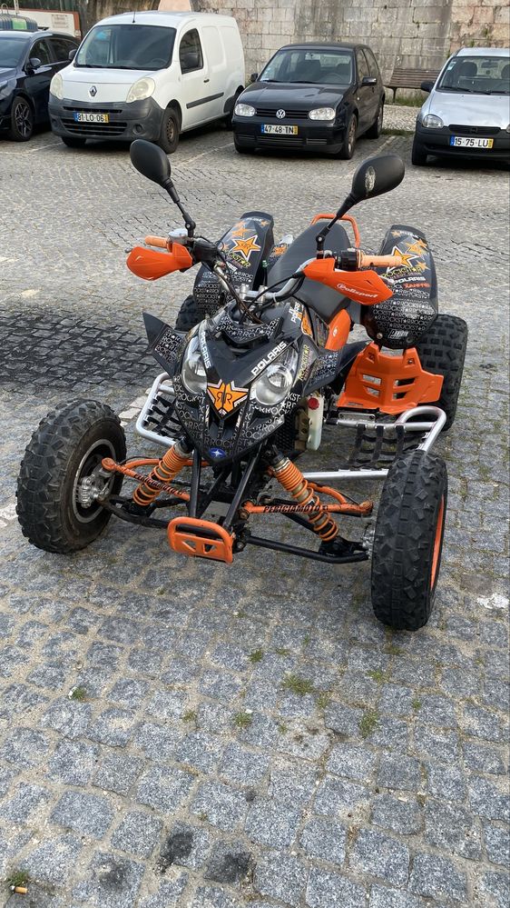 Moto 4 - Polaris Predator