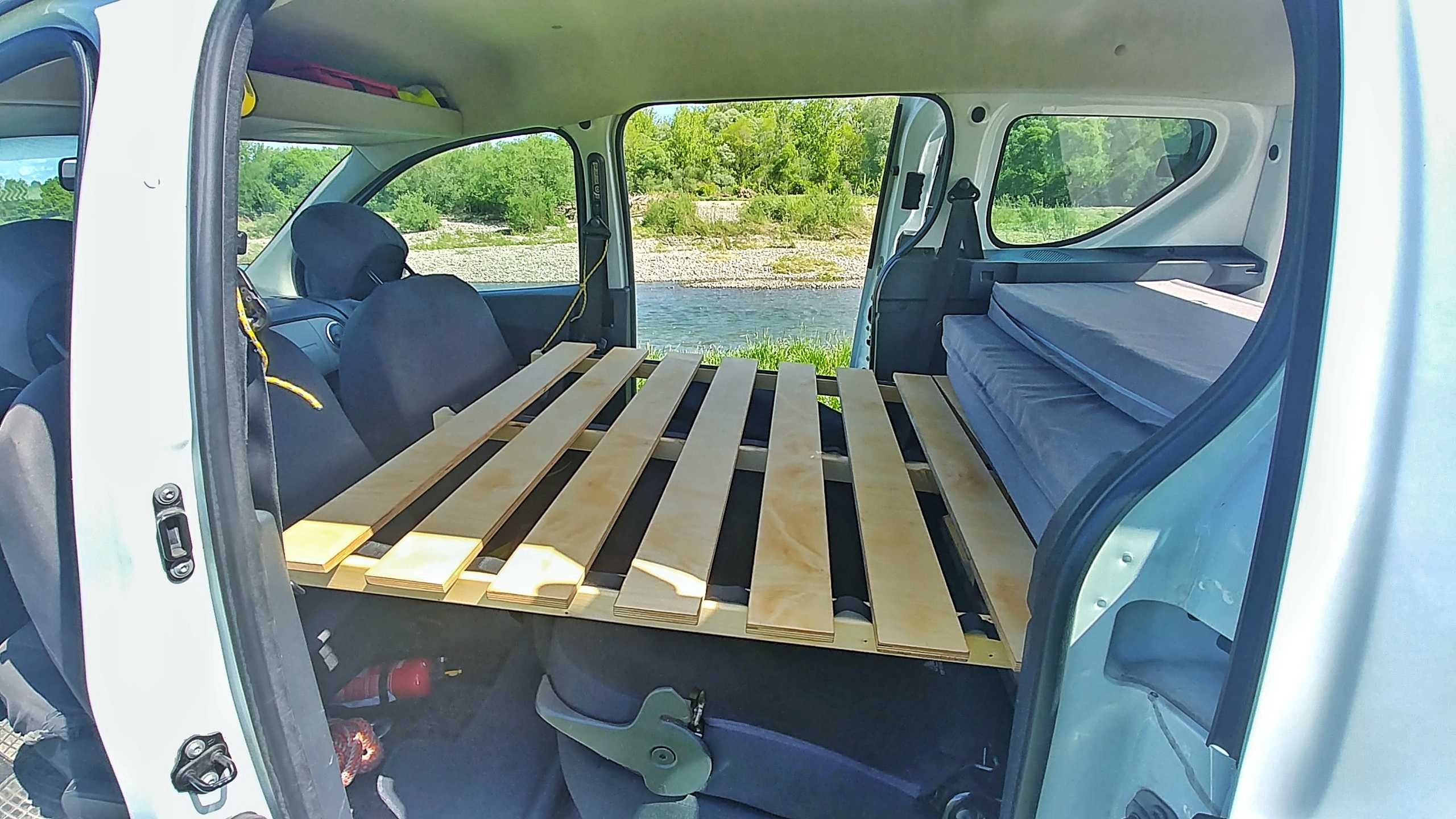 Box Kempingowy – Zmień swój samochód w mini kampera!