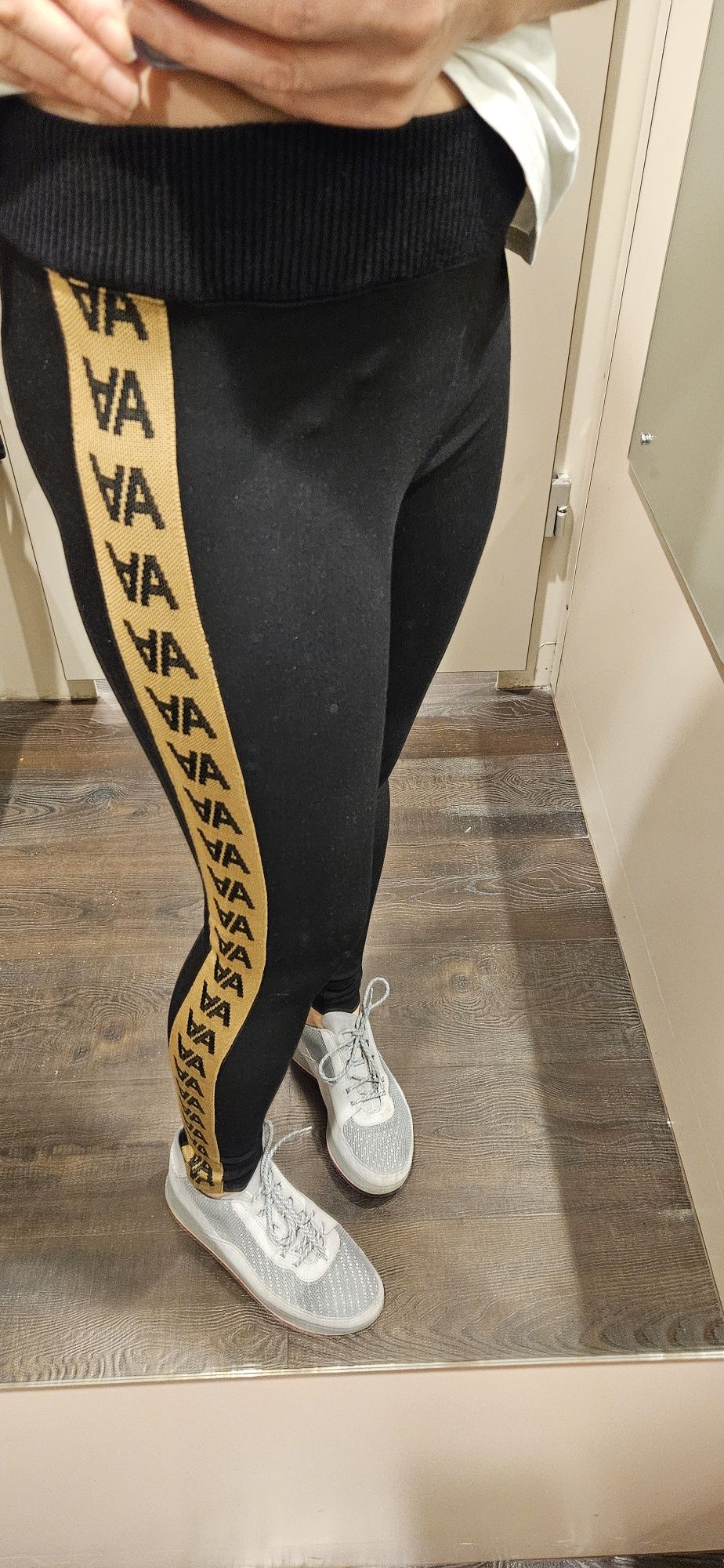 Legginsy modelujące sylwetkę