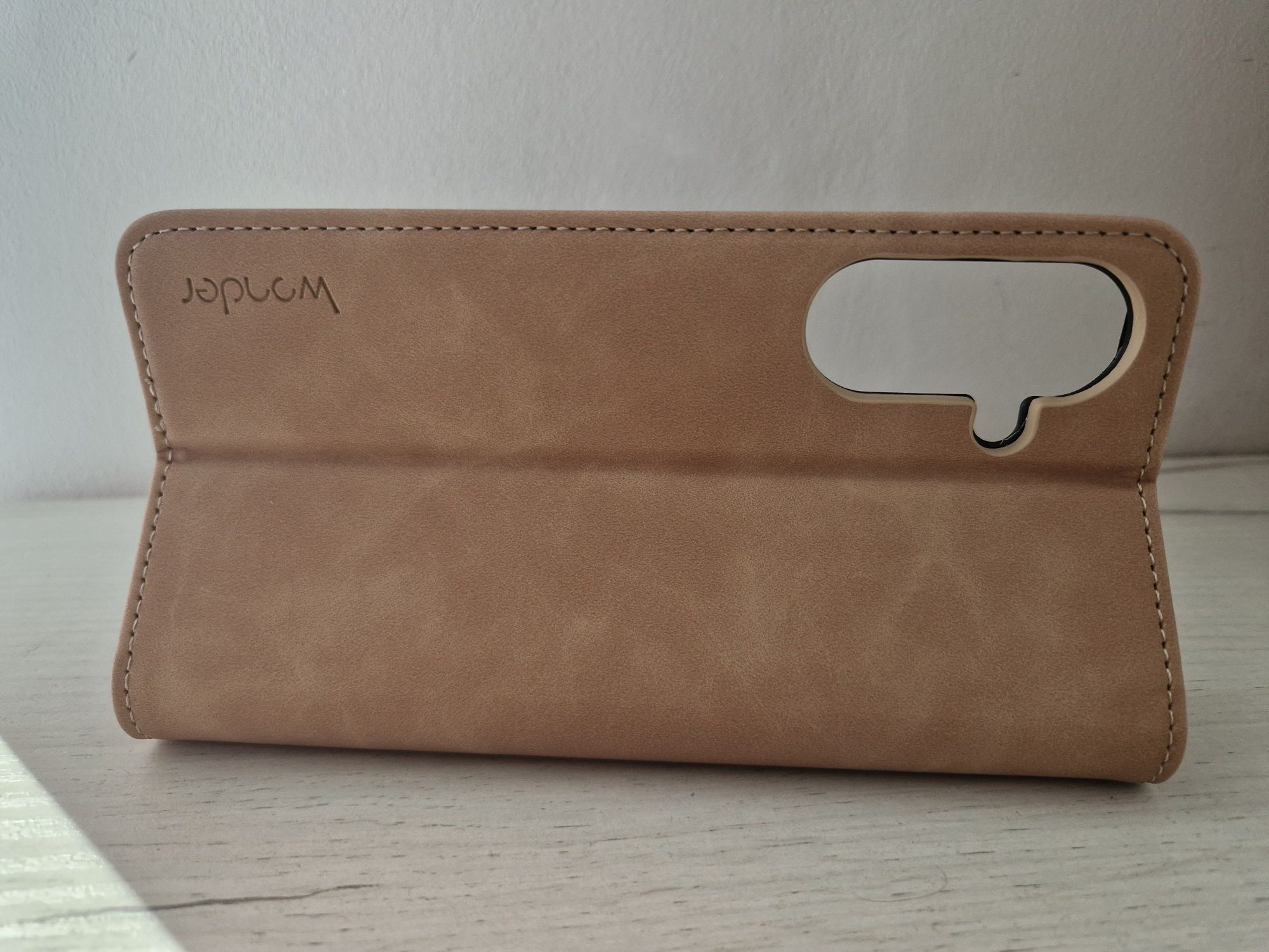 Kabura Wonder Smart do Samsung Galaxy A56 5G cappuccino