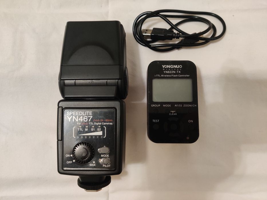 Продам комплектом фото спалахи для нікон все що на фото торг