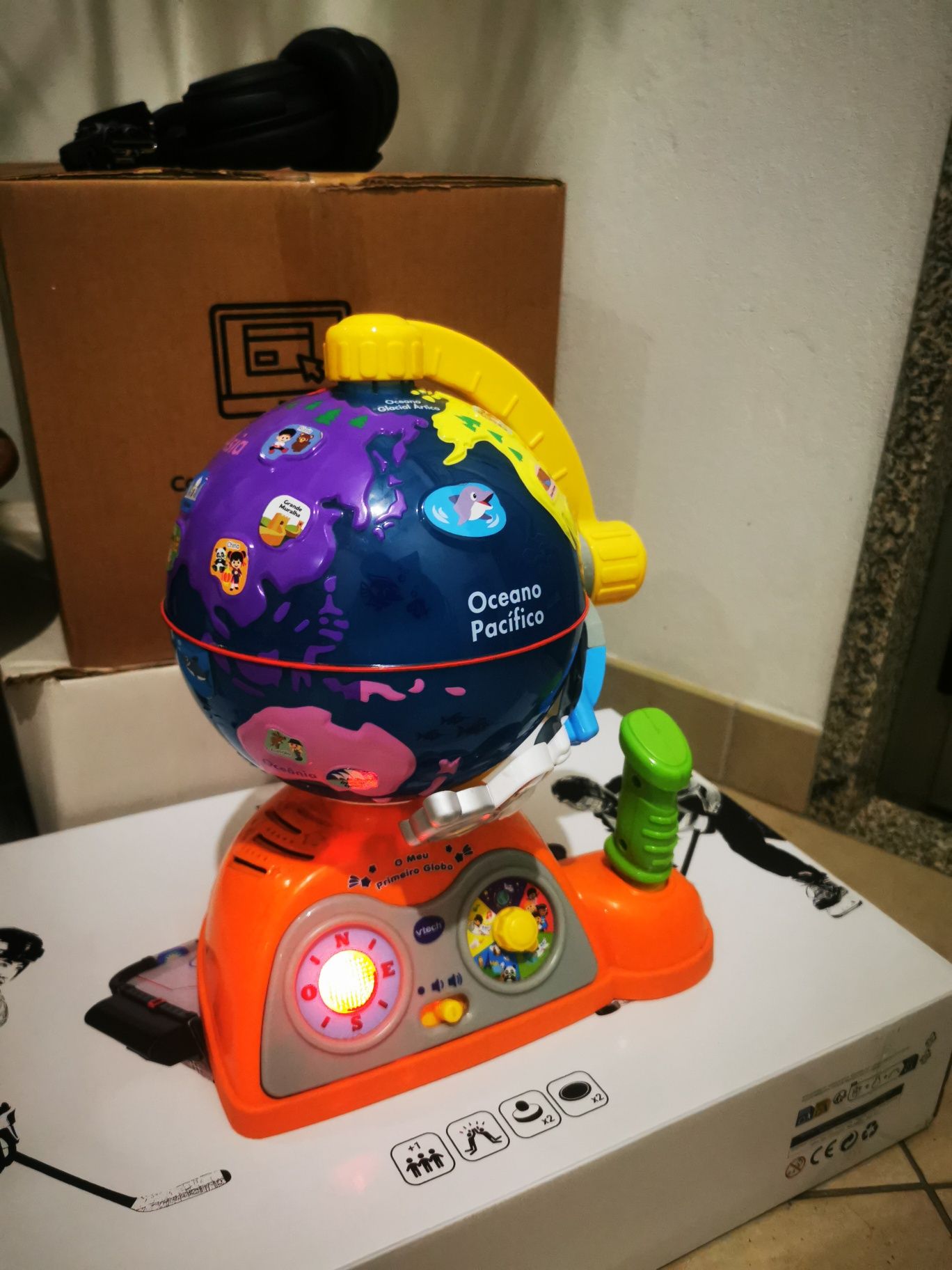 Brinquedo Globo para criança