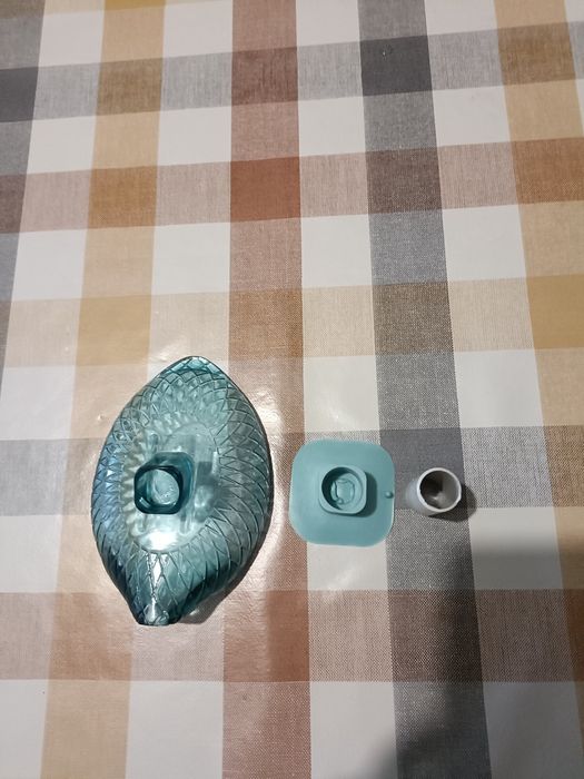 peça de saboneteira cor azul ( Portes grátis)