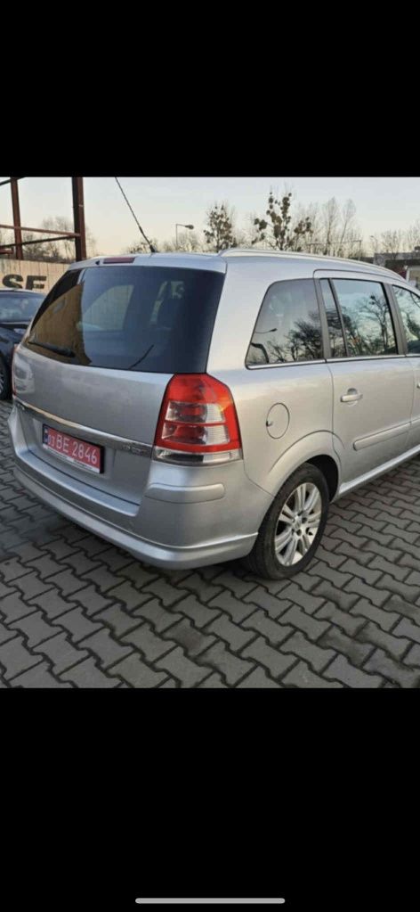 Продаю Opel Zafira,2009р, двигун 1,9 л,,механіка,дизель