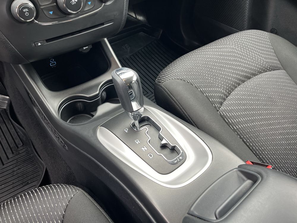 Dodge Journey 2,4 мінімальну пошкодження, відмінний стан