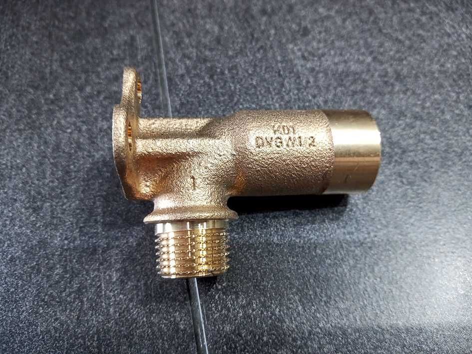 Geberit Mepla kolano z łapą 1/2 73 mm