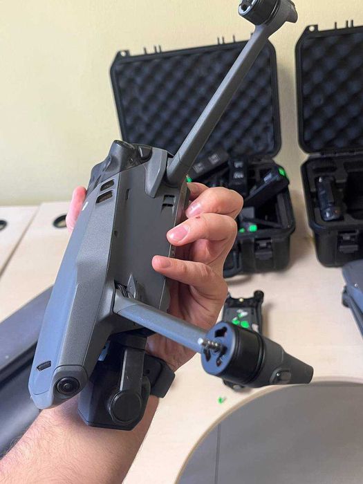 DJI Mavic 3 – тушка з АКБ, всього 58 хв нальоту