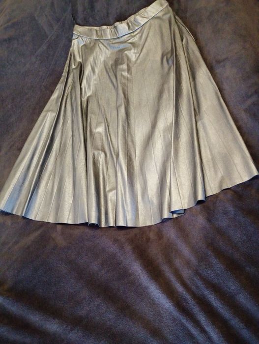 Спідниця кльош із замінника.