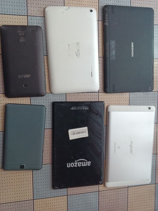 Планшети на відновлення або запчастини