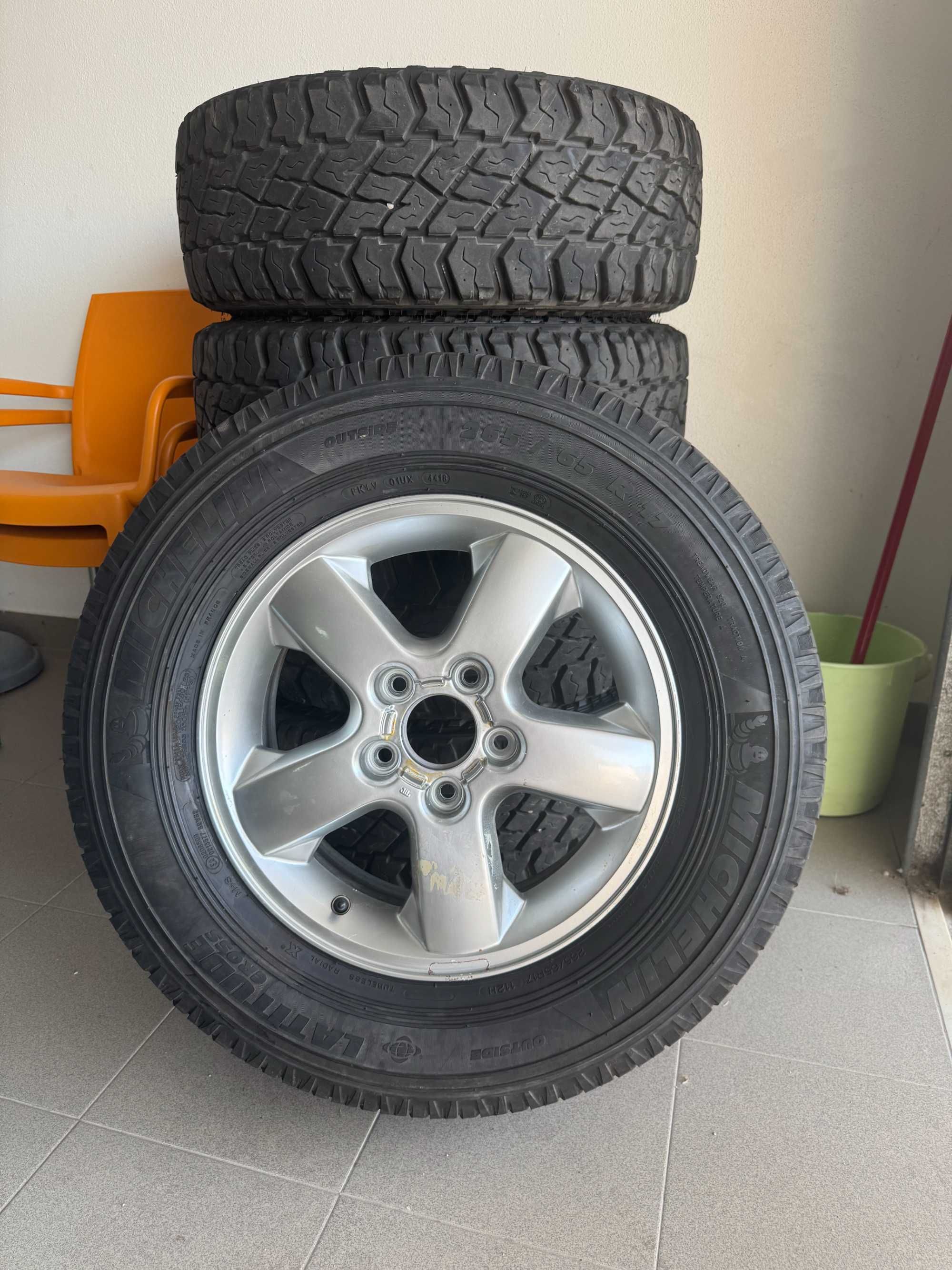 Conjunto Jantes & Pneus Jeep Grand Cherokee WJ