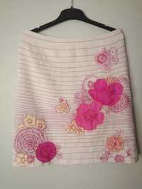 Nowa spódnica L 40 haftowana wzorzysta w paski kwiaty różowa beżowa