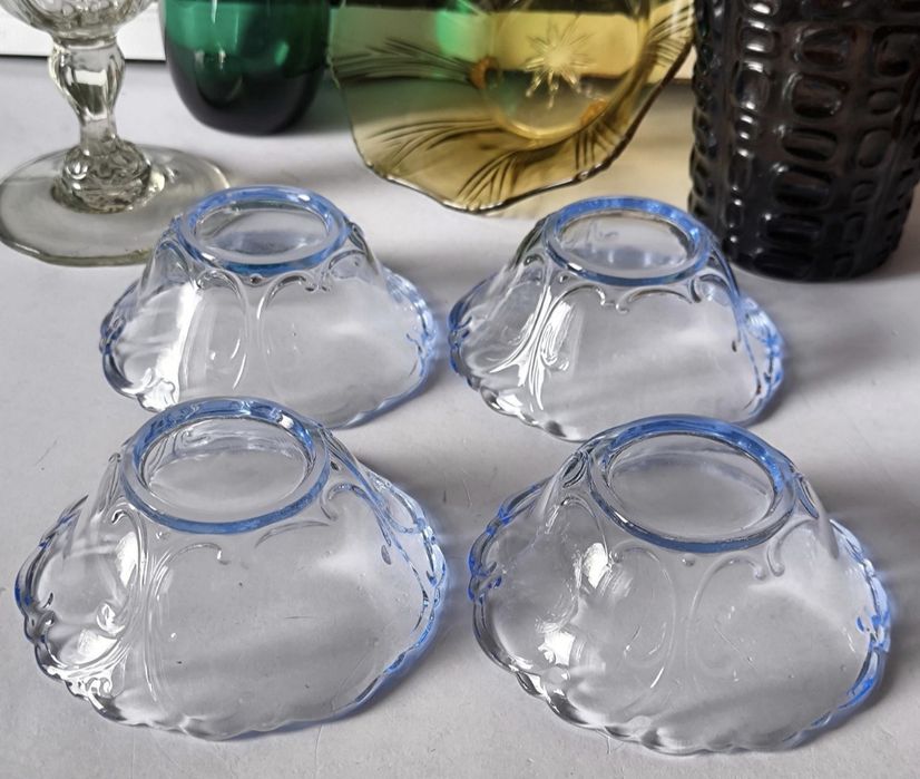 Patera mlecznik salaterki piękne stare kolorowe szkło