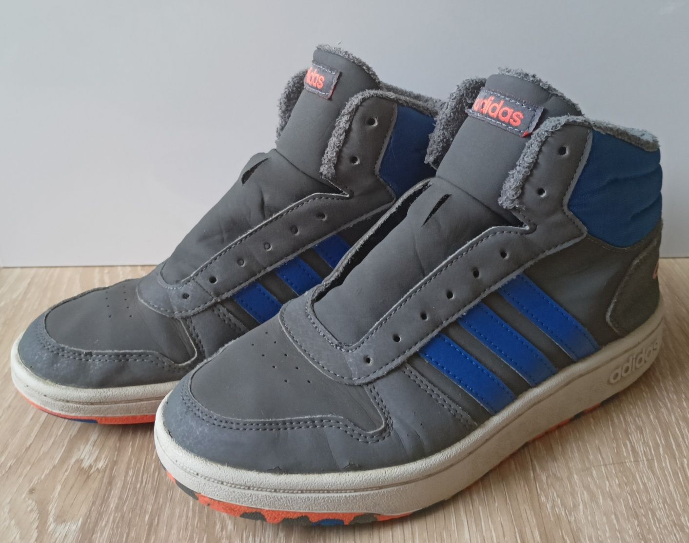 Buty adidas Hoops