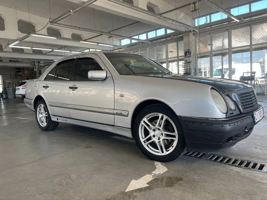 Продам Мерседес Е 210. 320