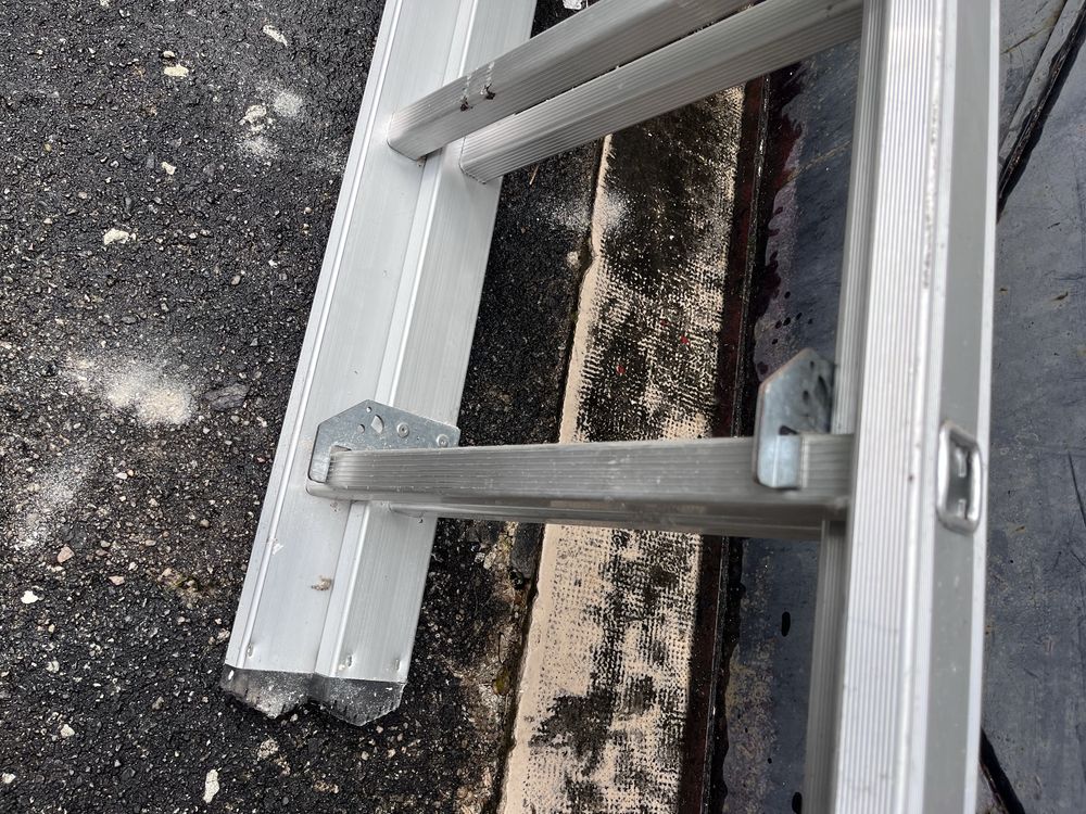 Escada / Escadote de aluminio