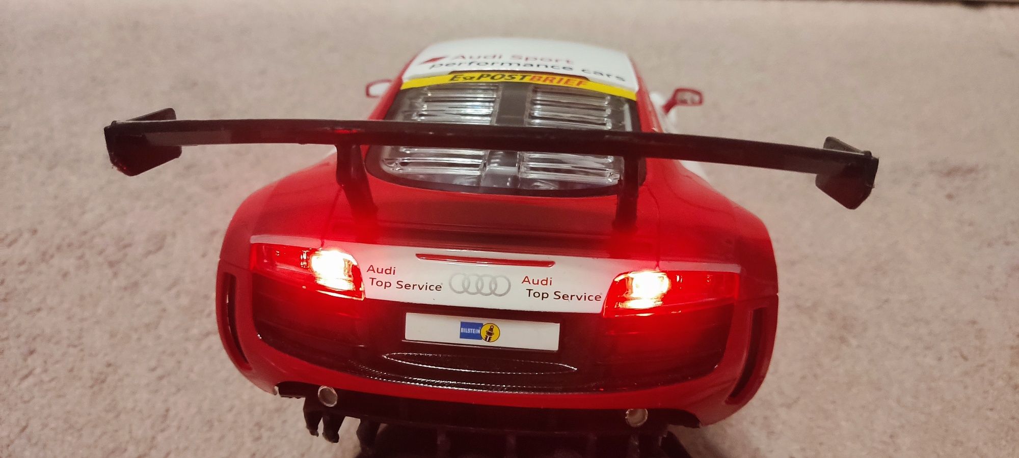 Samochód zdalnie sterowany Rastar 47510 AUDI R8 LMS Performance 1:14
