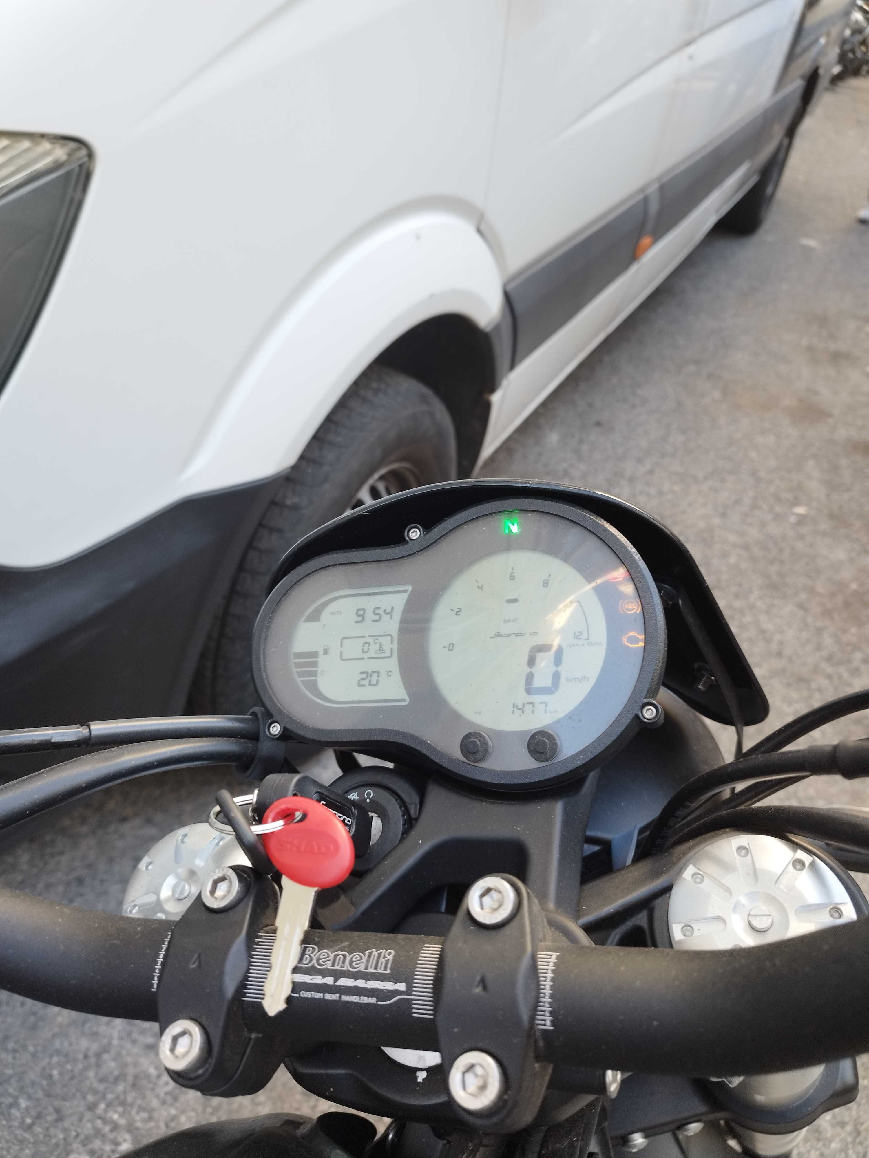 Leoncino 500 de 2022 - com mala, 1700 km