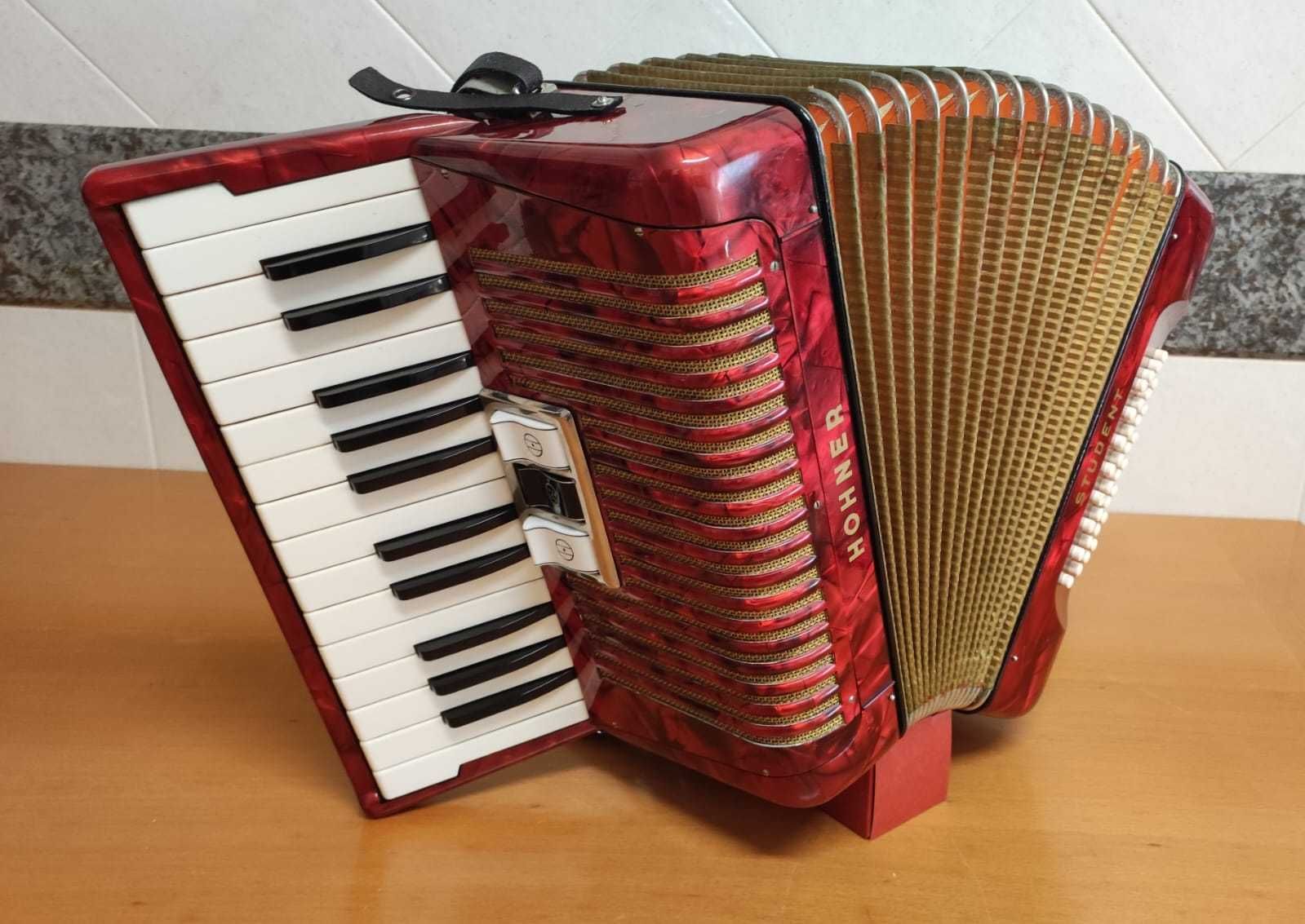 Acordeão Hohner Student à Segunda Voz - Acordeon
