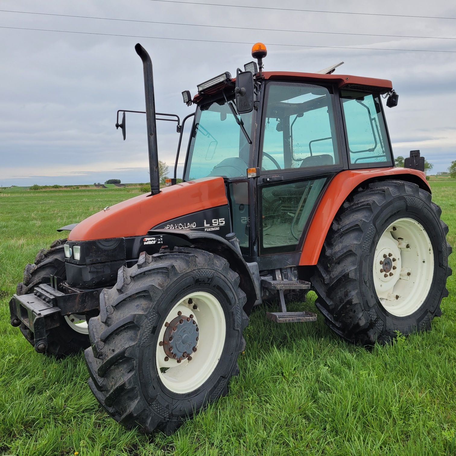 New Holland L95 4x4