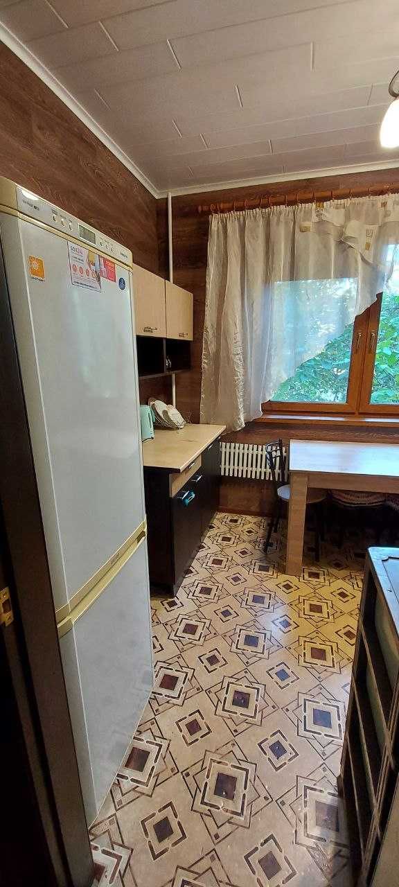 продаж 3-к кв вул. Балакирева
