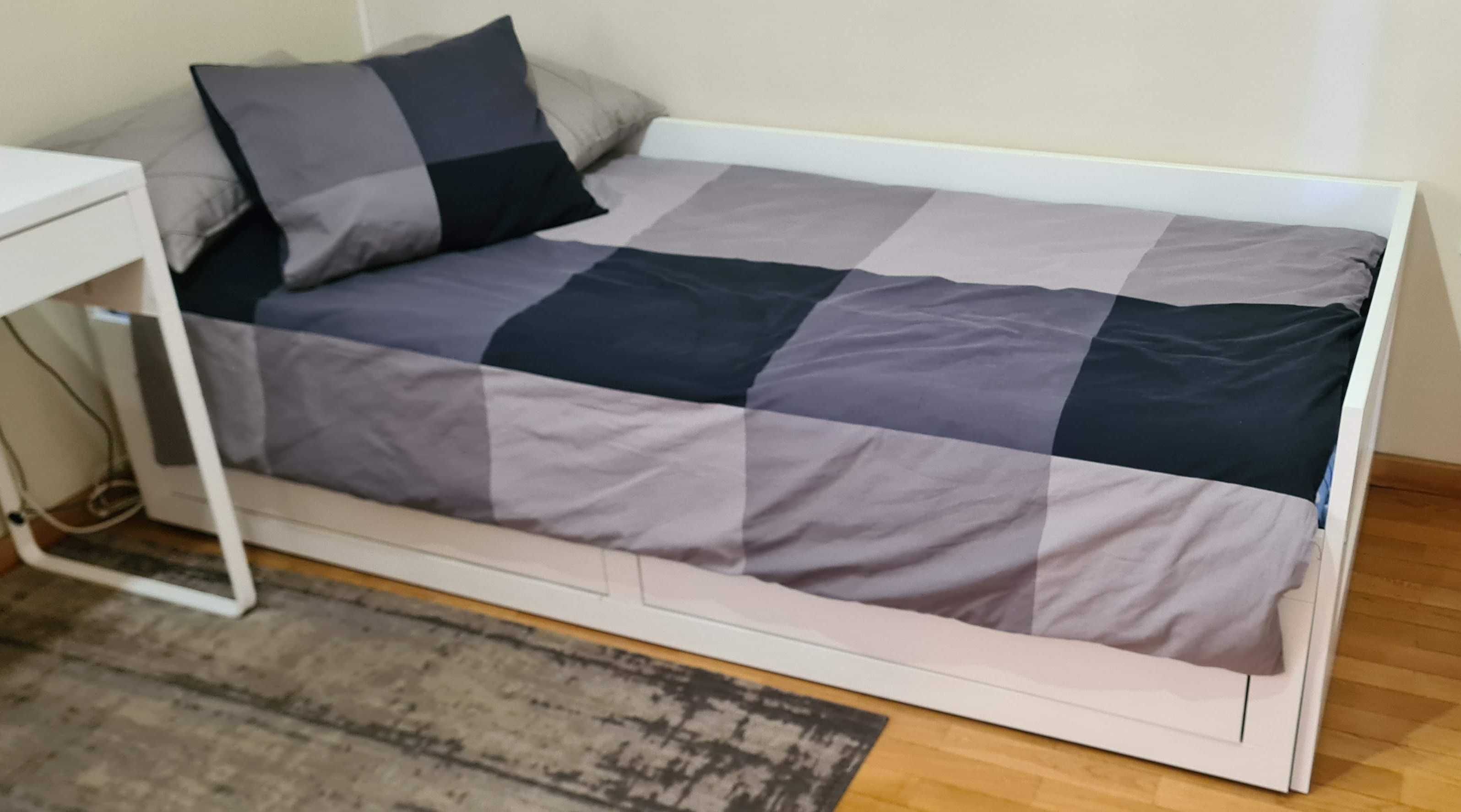 Cama IKEA Brimnes