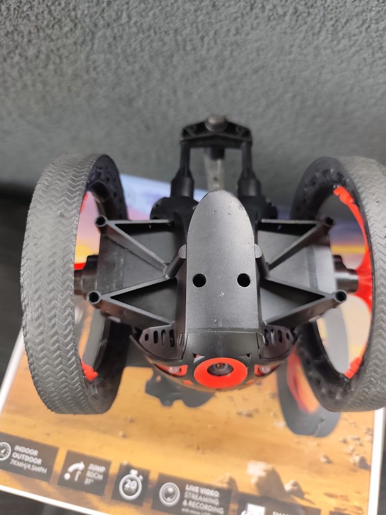 Parrot mini dron Jumping