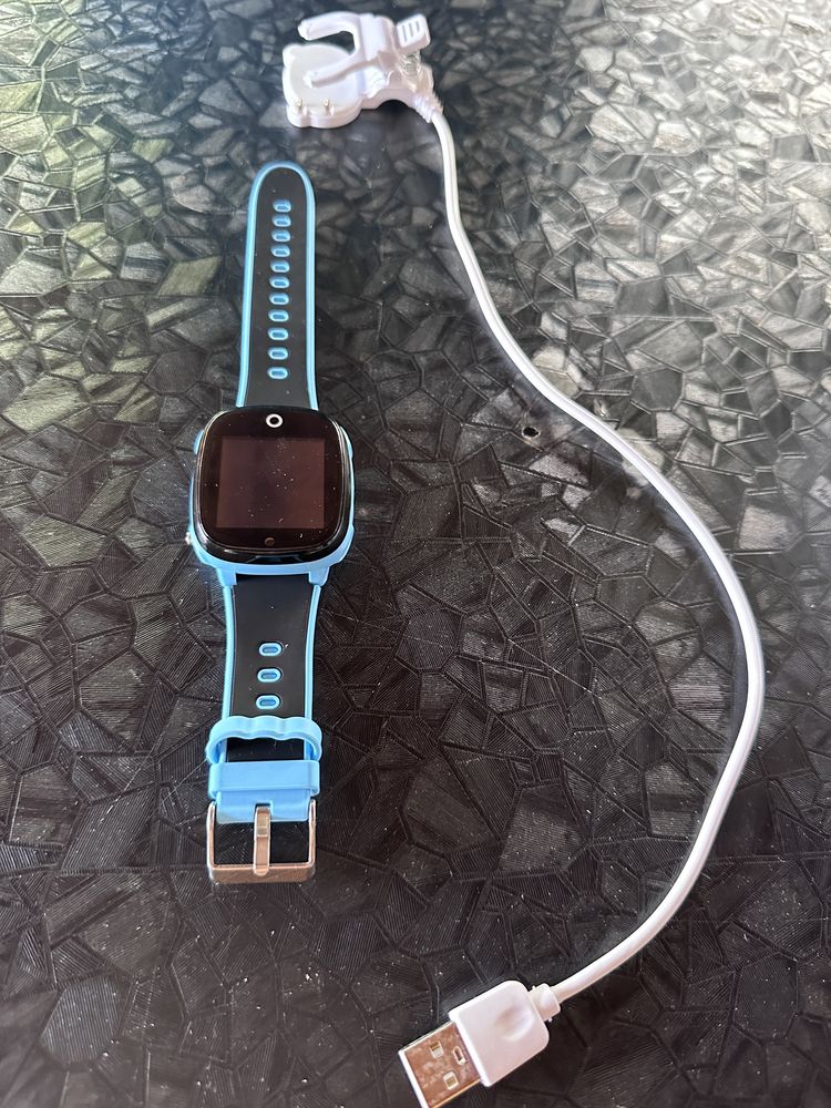 Smartwach dla dziecka zegarek niebieski karta sim