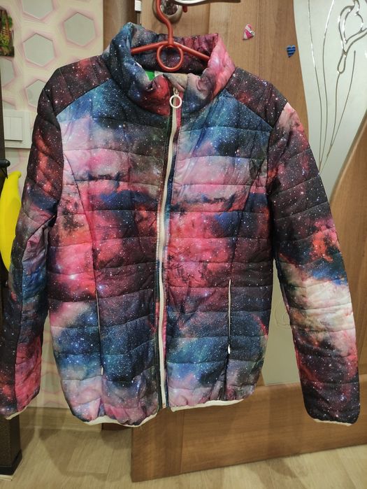 Женская куртка размер s,m