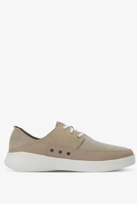 Columbia boatside relaxed