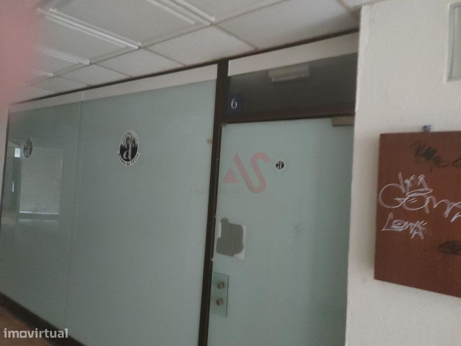 Loja de 29,65 m² no Edifício Varandas do Mar em Albufeira