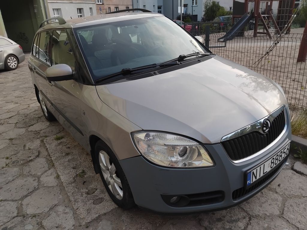 Skoda Fabia 2 Combi 1.4MPI LPG + opony zimowe