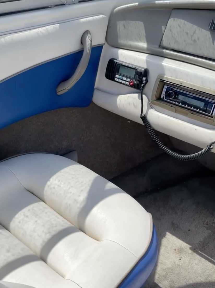 Barco Crownline 180