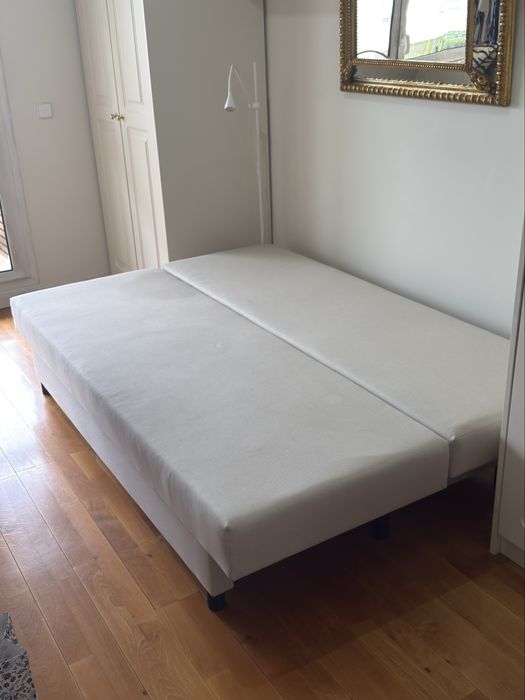 Sofa cama com arrumçao como novo