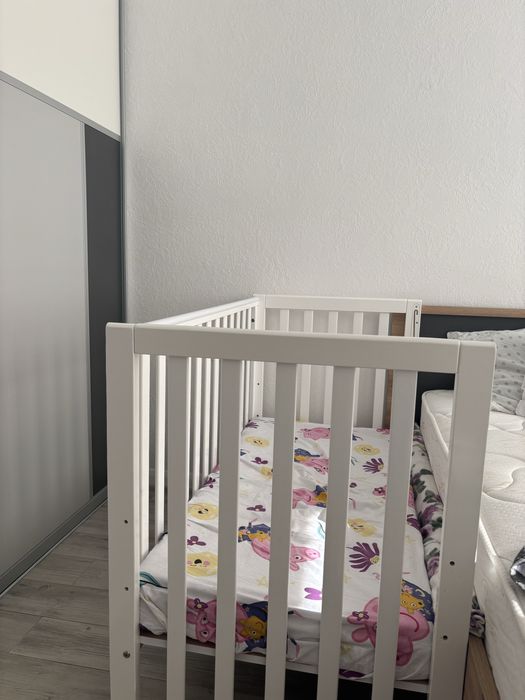 Дитяче ліжко з матрасом