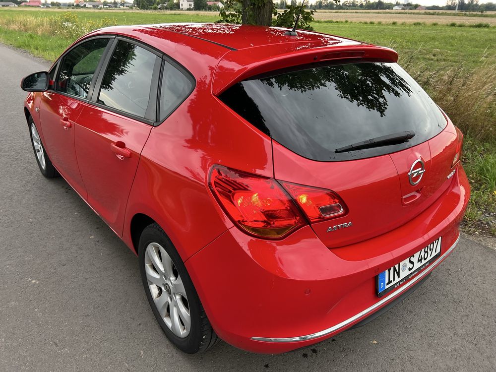 Opel Astra J 2014r
