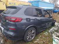 BMW X5 salon 2021 uszkodzony