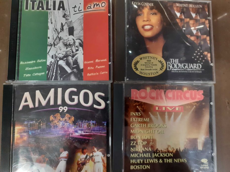 Best of de vários cantores em Cd.