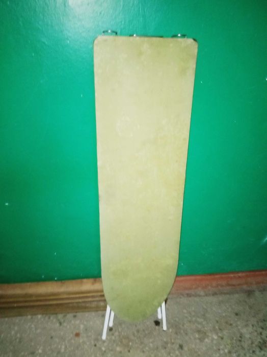 Стіл для прасування.