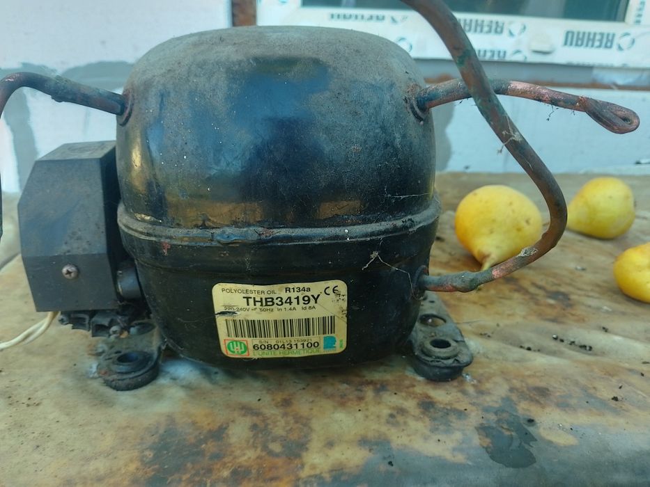 Компрессор холодильника