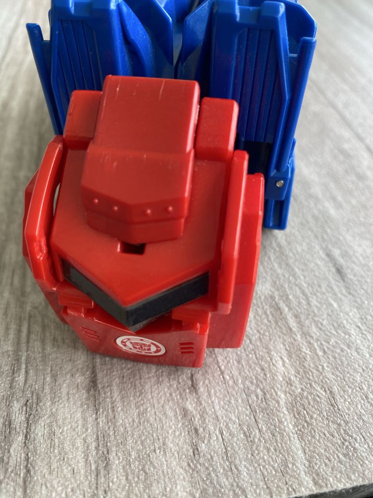 Transformers robot auto