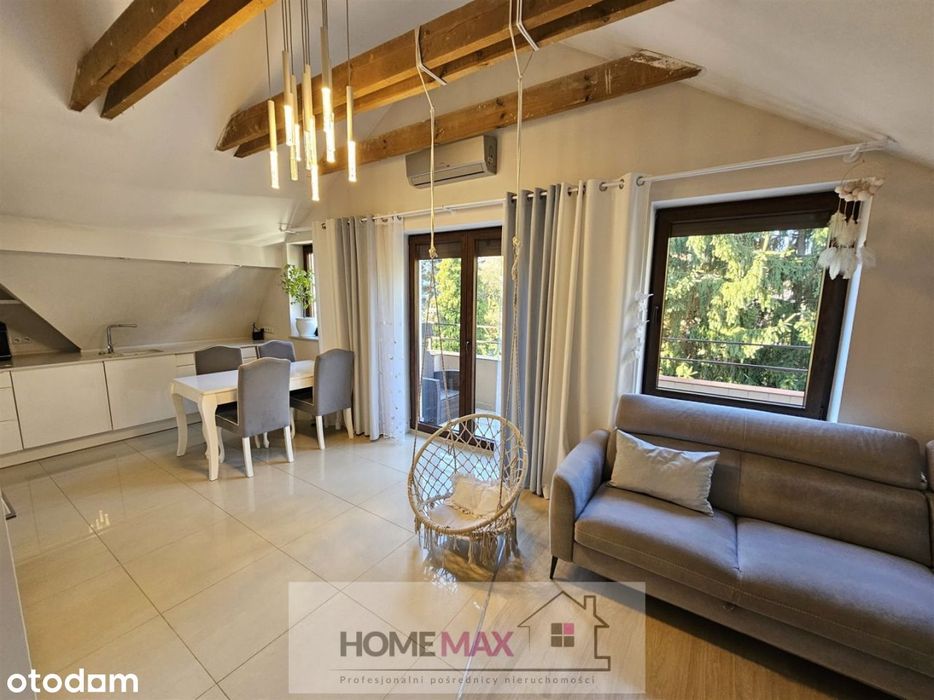 Mieszkanie z garażem kameralnym budynku, Kwadrat.