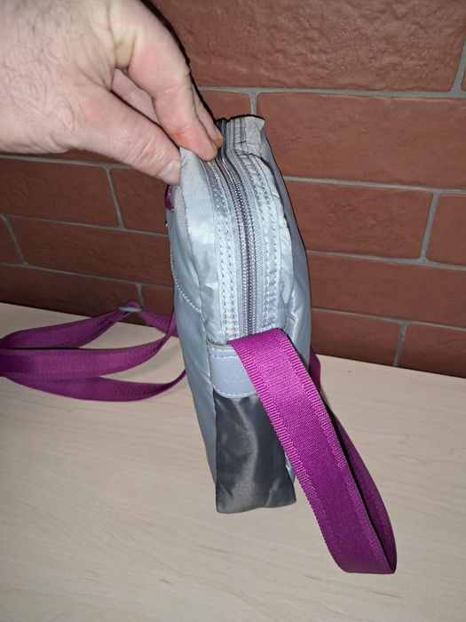 Сумочка Nike хороший подарунок для жінок