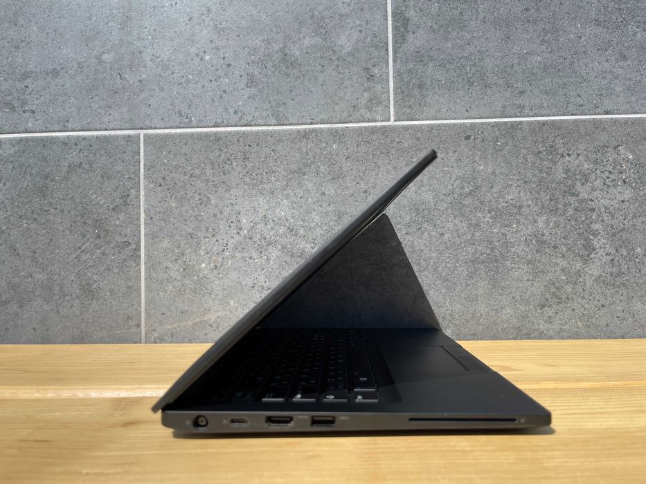 Ноутбук Dell Latitude 7390/i5-8350U/8/256Gb M2/13.3"/FHD/IPS/Гарантія