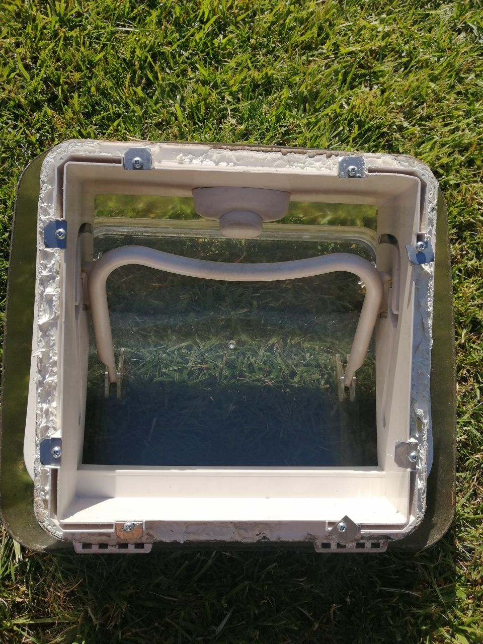 Okno dachowe Dometic Micro Heki 28x28