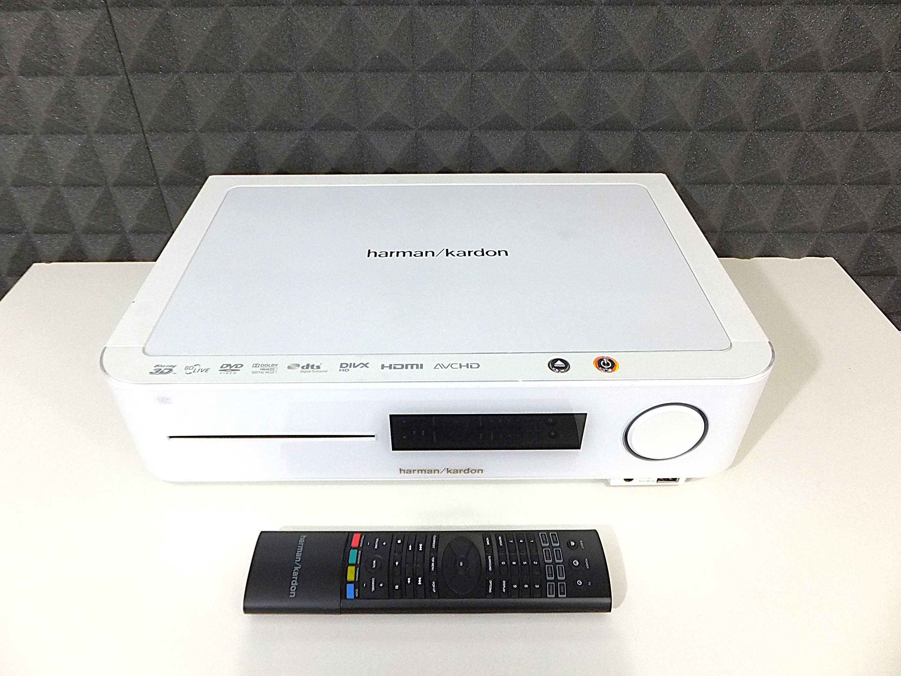 Amplituner stereo 2.1 z odtwarzaczem blu-ray HARMAN KARDON BDS 270